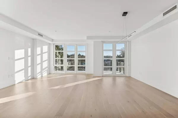 Vancouver, BC V6M 3V6,6168 East Boulevard #402