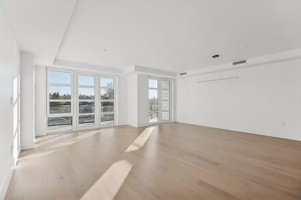 Vancouver, BC V6M 3V6,6168 East Boulevard #402