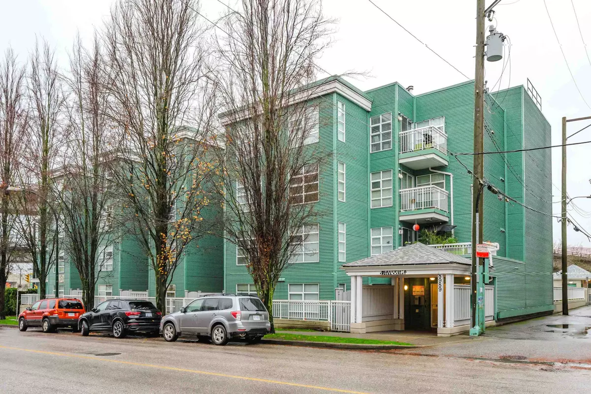 Vancouver, BC V6P 6Y1,8989 Hudson ST #304