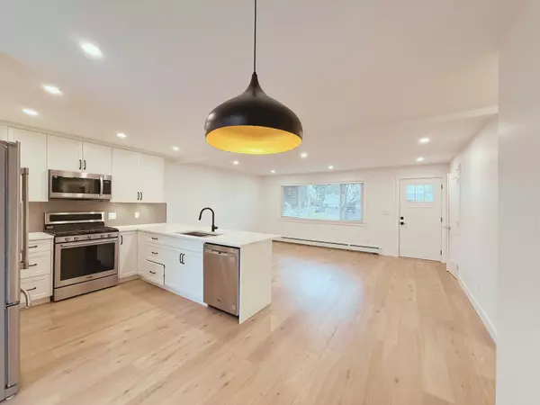 Port Coquitlam, BC V3B 2A6,1967 Dorset AVE