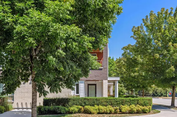 Vancouver, BC V5Y 0L4,4080 Yukon ST #110