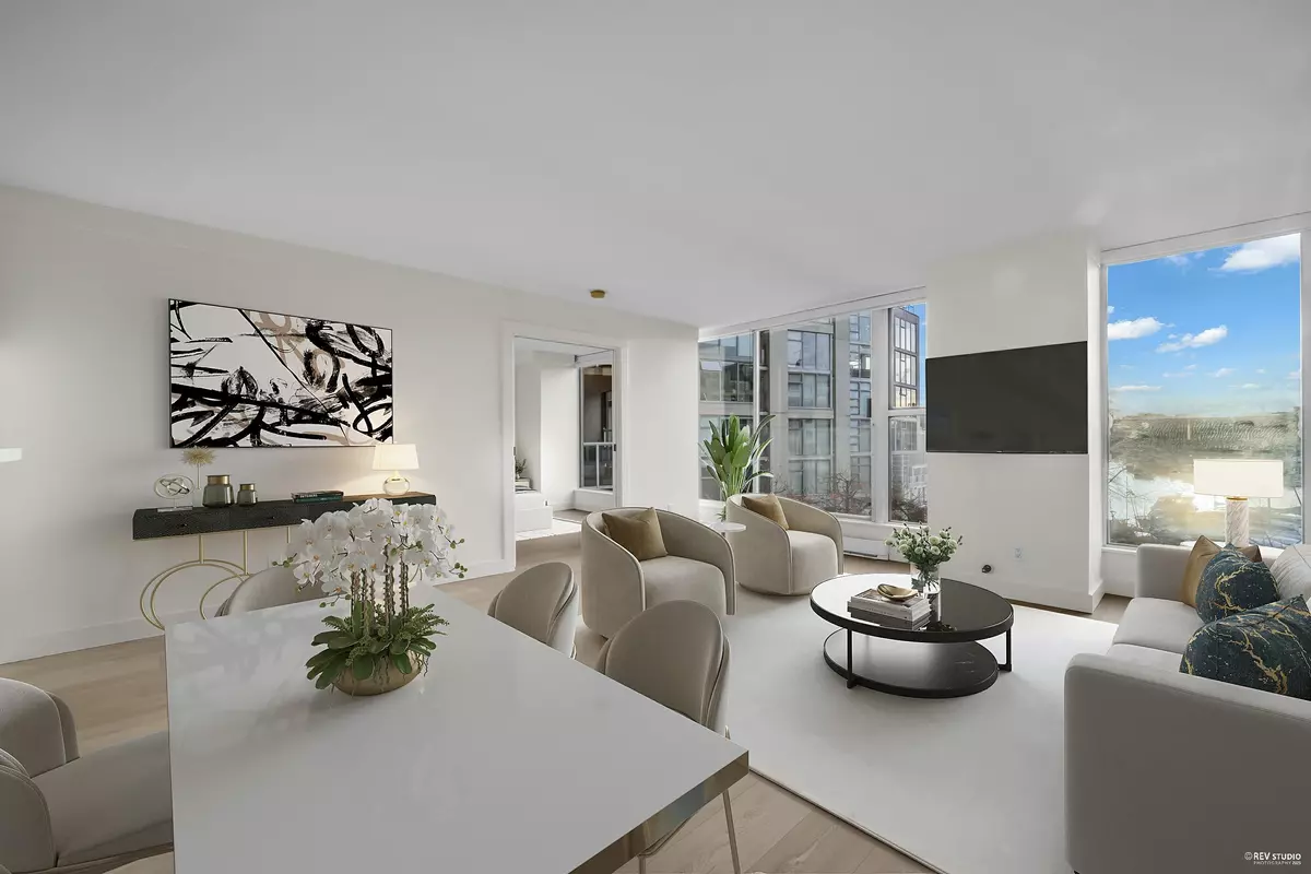 Vancouver, BC V6E 4M2,1000 Beach AVE #203