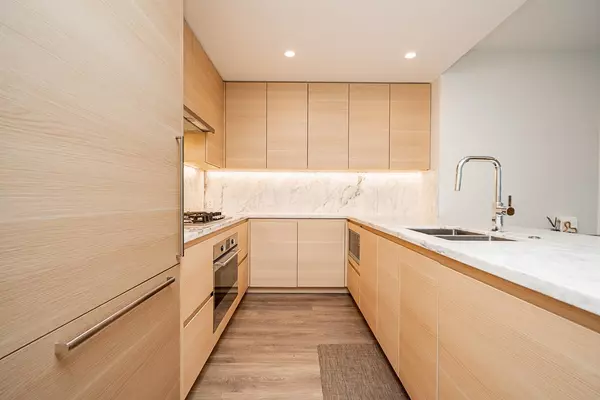 Port Moody, BC V3H 0M3,305 Morrissey RD #901