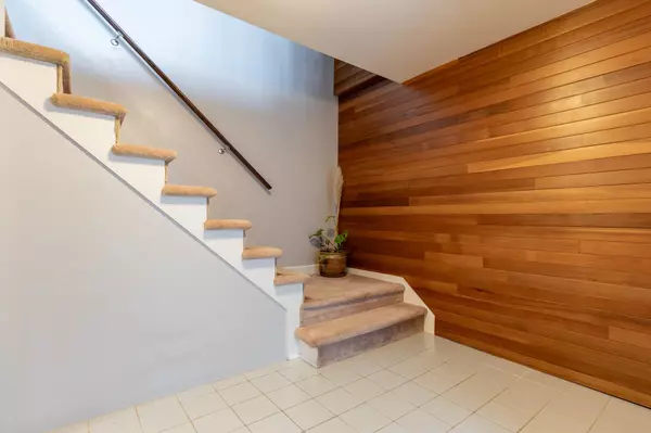 Richmond, BC V7C 1W4,8140 Fairdell CRES