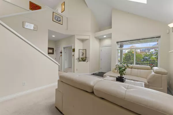 Port Coquitlam, BC V3B 8C8,3234 Osborne ST