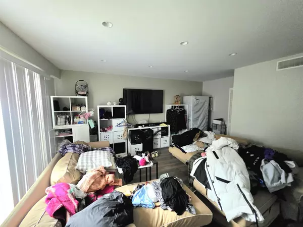 Maple Ridge, BC V2X 3G6,21555 Dewdney Trunk RD #39