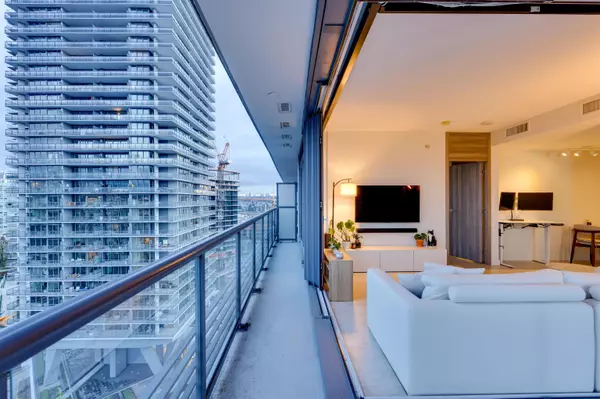 Burnaby, BC V5C 0M8,4720 Lougheed HWY #1206