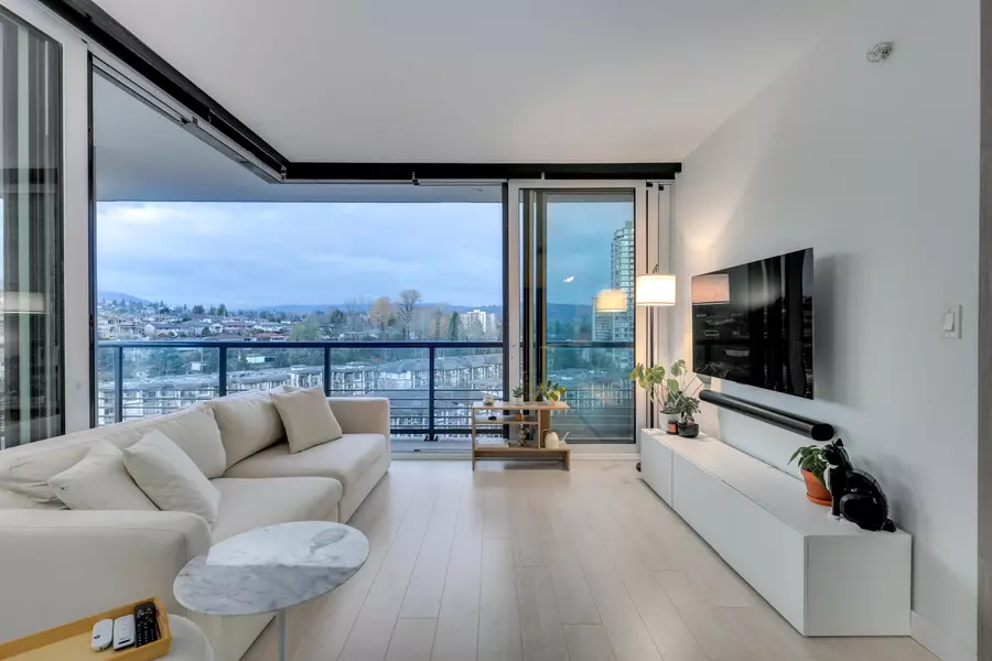 4720 Lougheed HWY #1206, Burnaby, BC V5C 0M8