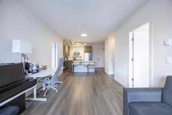 New Westminster, BC V3M 0M3,1012 Auckland ST #405