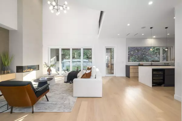 16690 Mcnair DR Surrey, BC V3Z 0P9