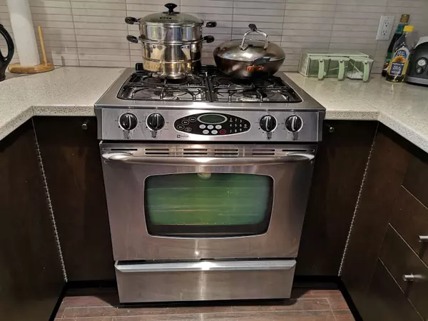 Richmond, BC V6X 0A9,8160 Lansdowne RD #1204