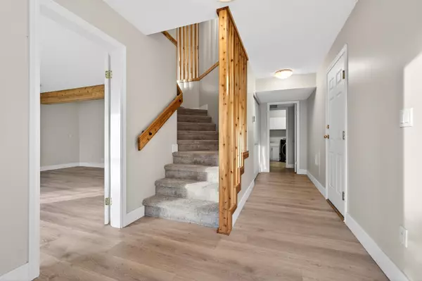 Maple Ridge, BC V2X 2A1,21105 River RD