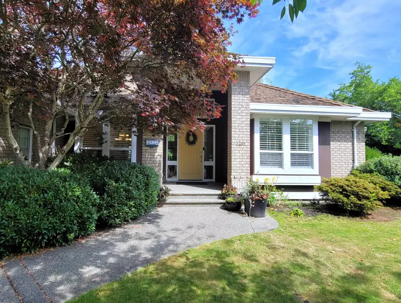3412 Canterbury DR, Surrey, BC V3Z 0G8