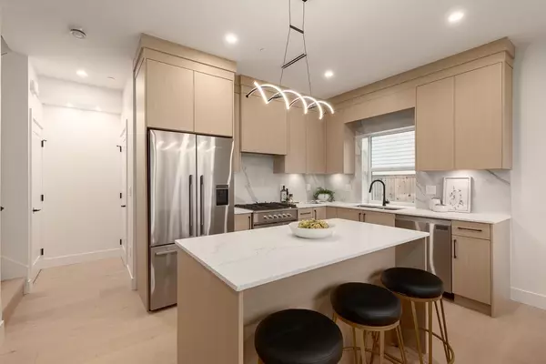 3508 E Pender ST #1 Vancouver, BC V5K 2E3