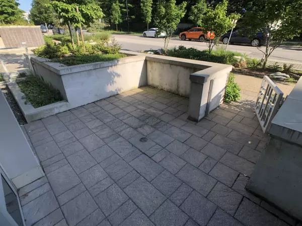 Burnaby, BC V5A 0E1,9068 University CRES