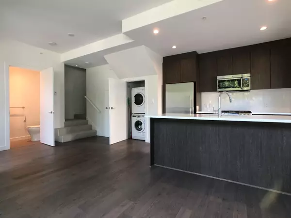 Burnaby, BC V5A 0E1,9068 University CRES