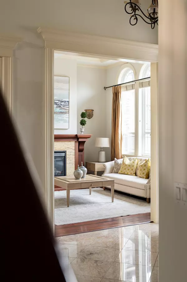 Richmond, BC V7A 2C2,8120 Pigott RD