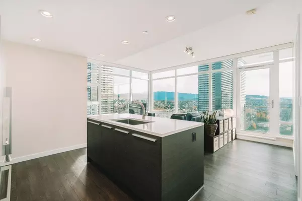 4485 Skyline DR #3206, Burnaby, BC V5C 0J2