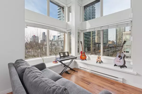 Burnaby, BC V5J 1C8,5000 Imperial ST #301