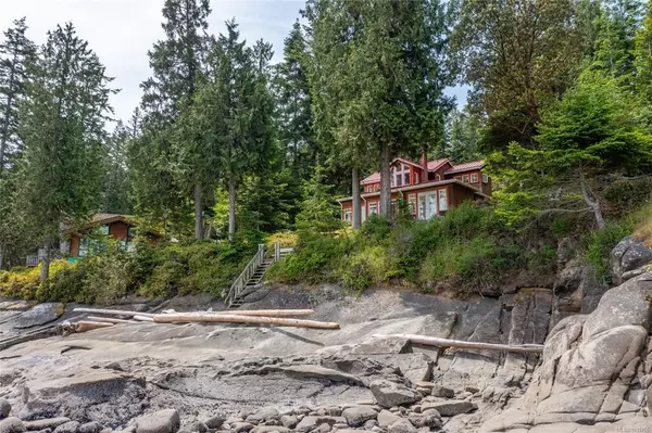 No City Value, BC V0N 1P0,105 Island Park DR