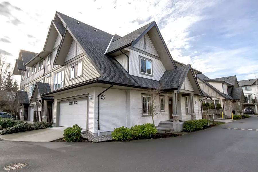 2501 161 A ST #203, Surrey, BC V3Z 7Y6