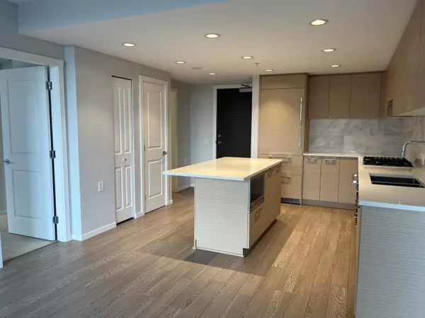 Burnaby, BC V5H 3K6,6700 Dunblane #402