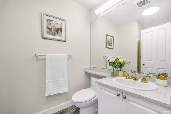 Burnaby, BC V3N 5B7,6837 Station Hill DR #407