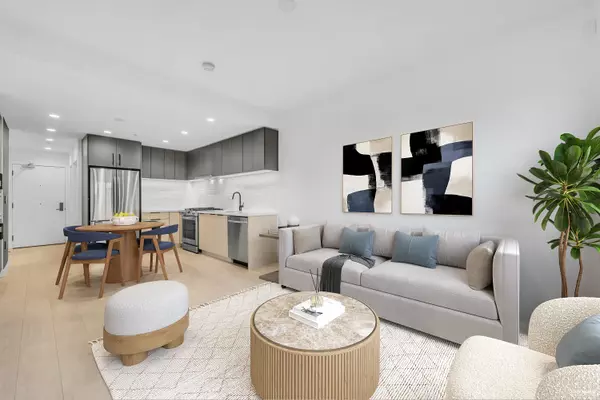 Port Moody, BC V3H 0L3,3038 St George ST #203