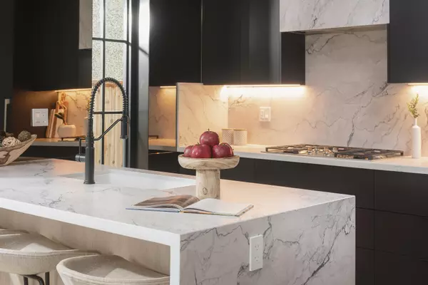 Vancouver, BC V5W 1E6,240 E 37th AVE #1