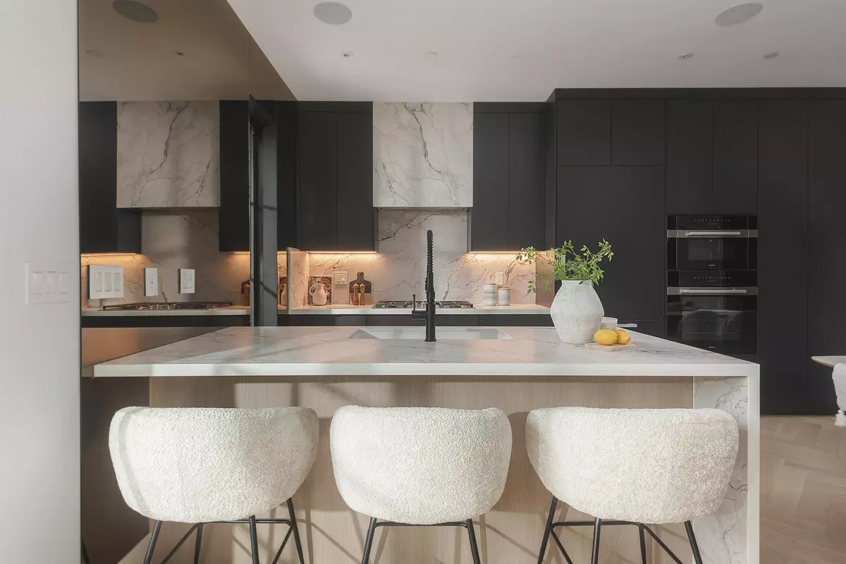 Vancouver, BC V5W 1E6,240 E 37th AVE #2