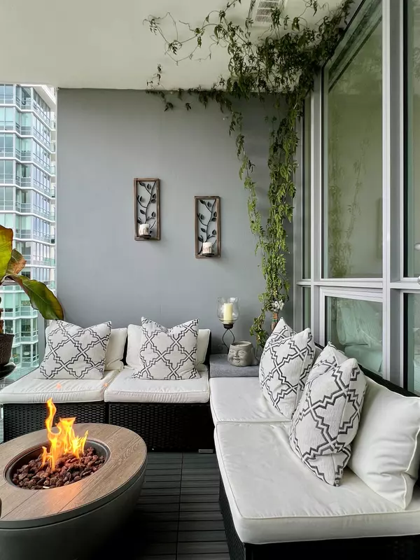 North Vancouver, BC V7P 0E3,1675 Lions Gate LN