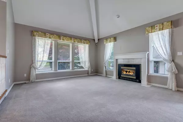 8678 Sunburst PL Chilliwack, BC V2R 3J1