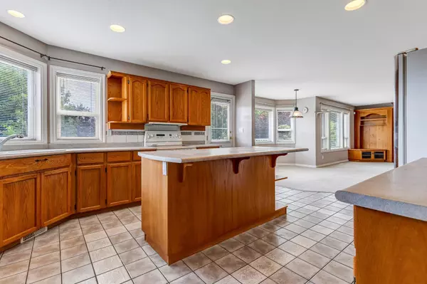 8678 Sunburst PL Chilliwack, BC V2R 3J1