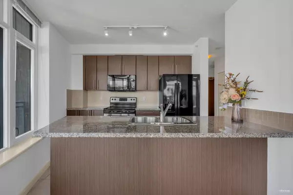 New Westminster, BC V3M 0C3,898 Carnarvon ST #2706