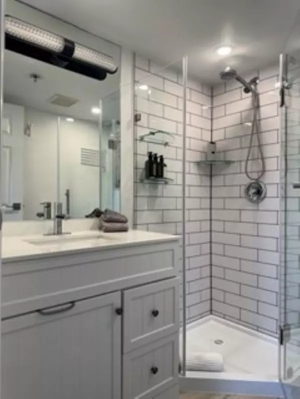 Whistler, BC V8E 1A5,4360 Lorimer RD #204