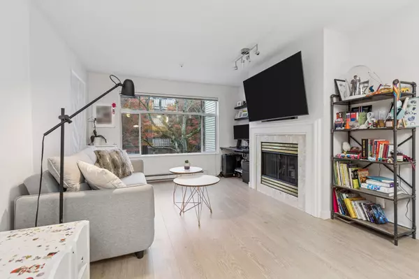 Richmond, BC V6Y 3Z6,8180 Jones RD #215