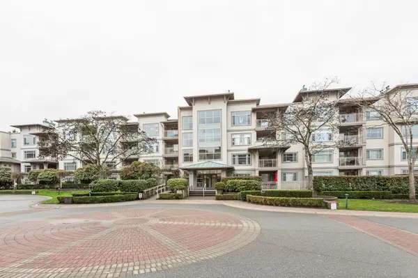 Richmond, BC V6Y 3Z6,8180 Jones RD #215