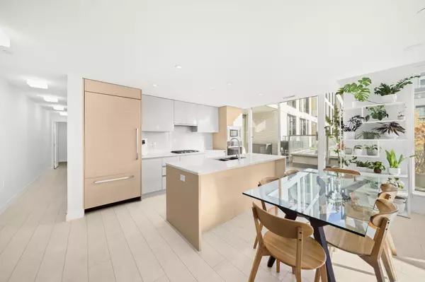 3538 Sawmill CRES #320, Vancouver, BC V5S 0J8