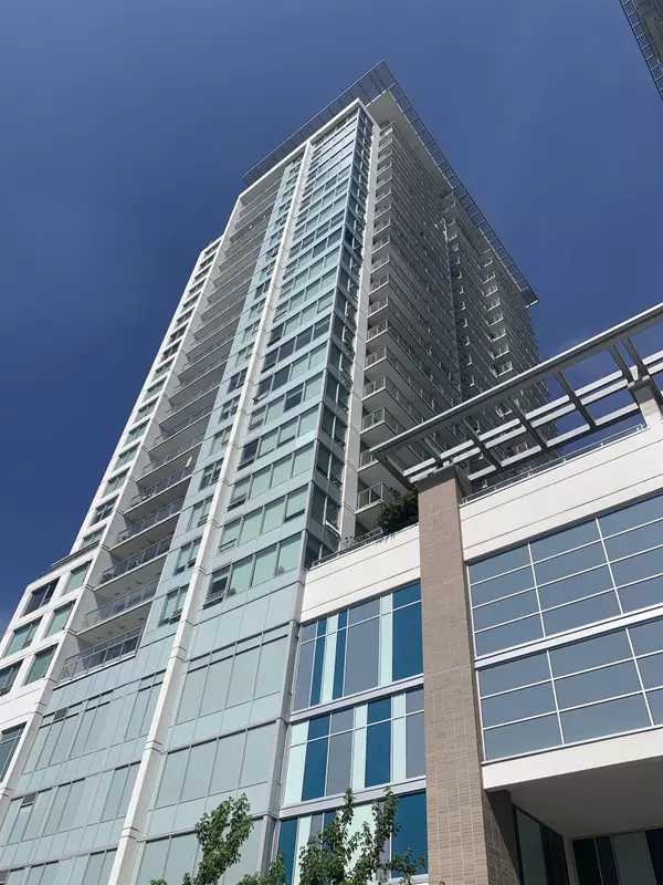 988 Quayside DR #2512, New Westminster, BC V3M 0L5