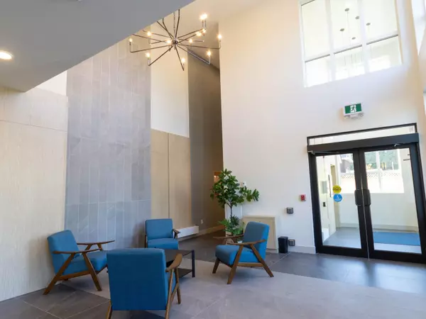 Surrey, BC V3V 0H1,13458 95 AVE #212