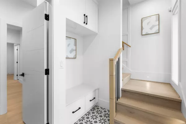 Vancouver, BC V5W 2Y9,5304 Fraser ST