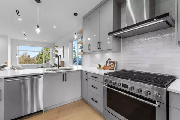 5304 Fraser ST Vancouver, BC V5W 2Y9