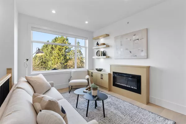 5304 Fraser ST Vancouver, BC V5W 2Y9