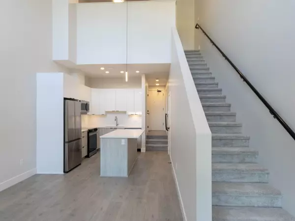 Surrey, BC V3V 0H1,13458 95 AVE #114