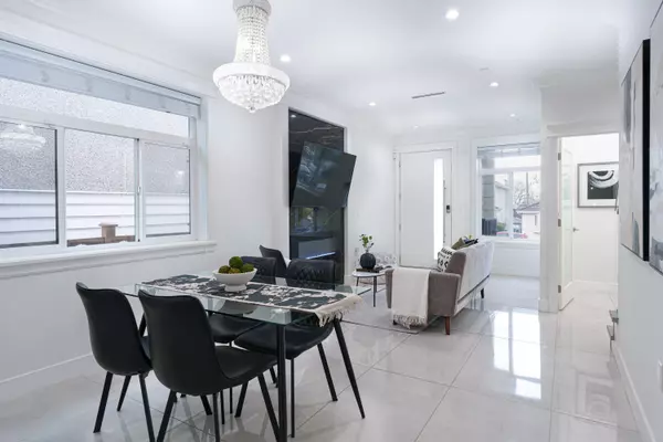 Vancouver, BC V5M 4B4,3216 Vimy CRES