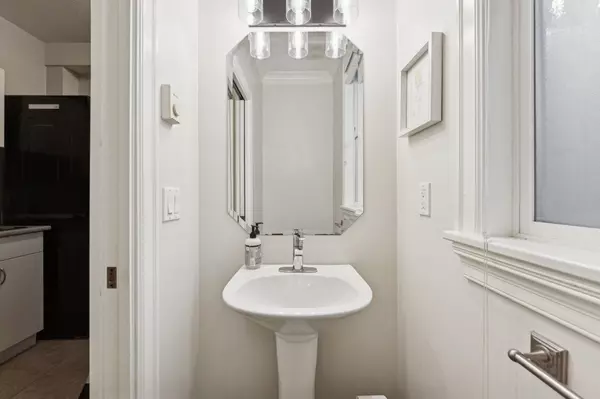 5782 Garrison BLVD Chilliwack, BC V2R 5X9