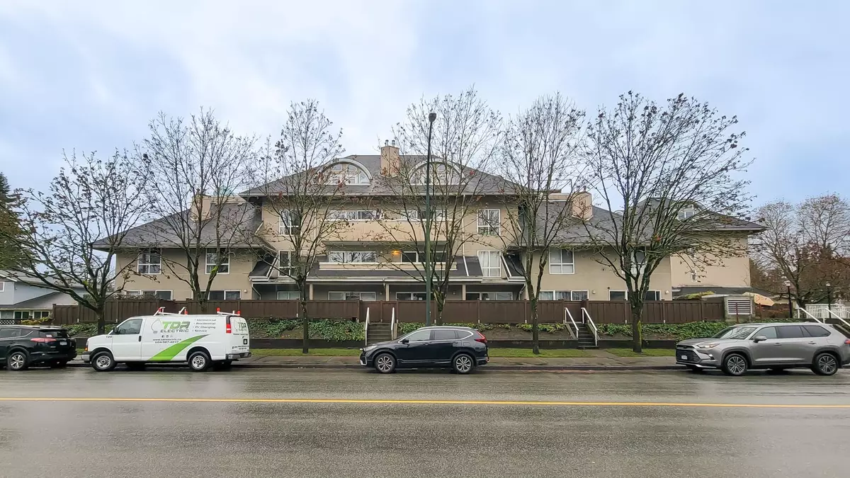 Port Coquitlam, BC V3B 1T4,1570 Prairie AVE #116