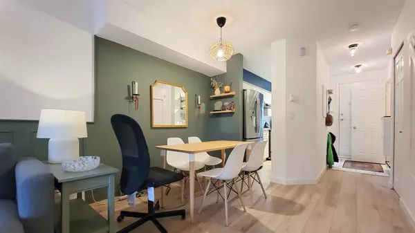 Port Coquitlam, BC V3B 1T4,1570 Prairie AVE #116