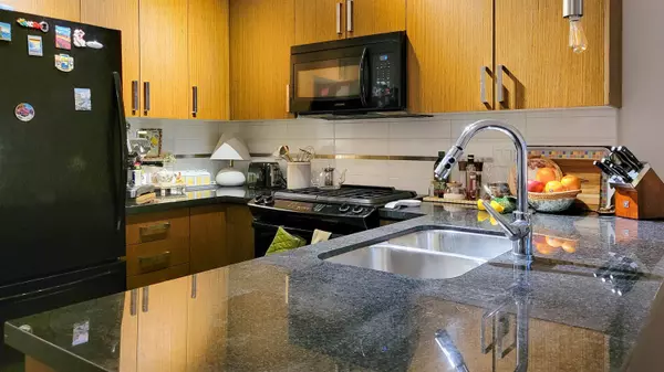 Surrey, BC V3Z 5K3,15988 26 AVE