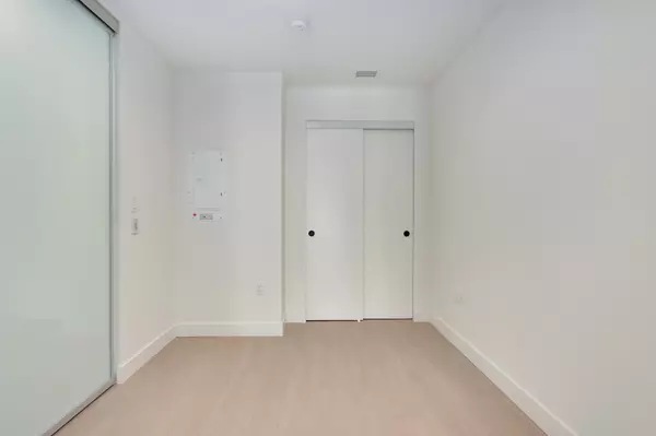 422 E 3rd ST #564 North Vancouver, BC V7L 0K1